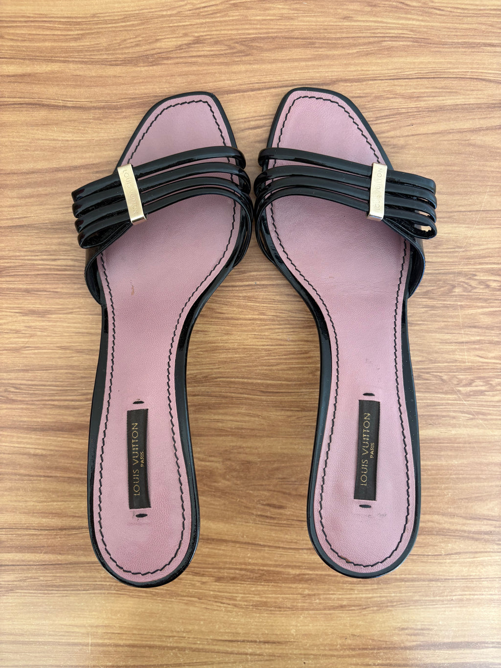 Louis Vuitton black patent leather mules (37)