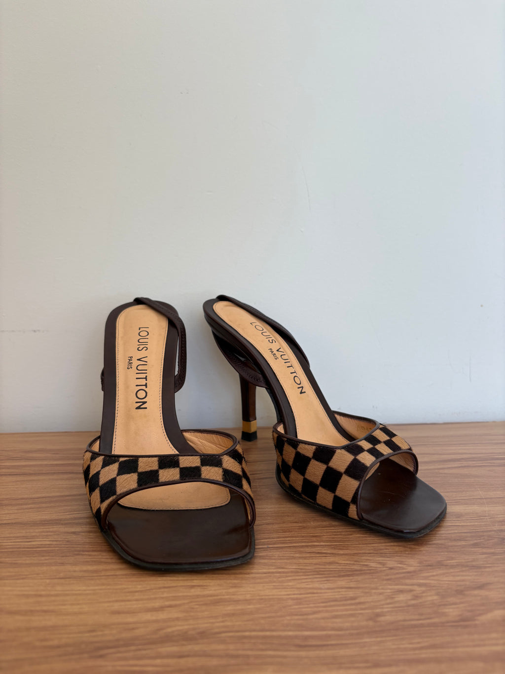 Louis Vuitton damier slingback heels (36.5)