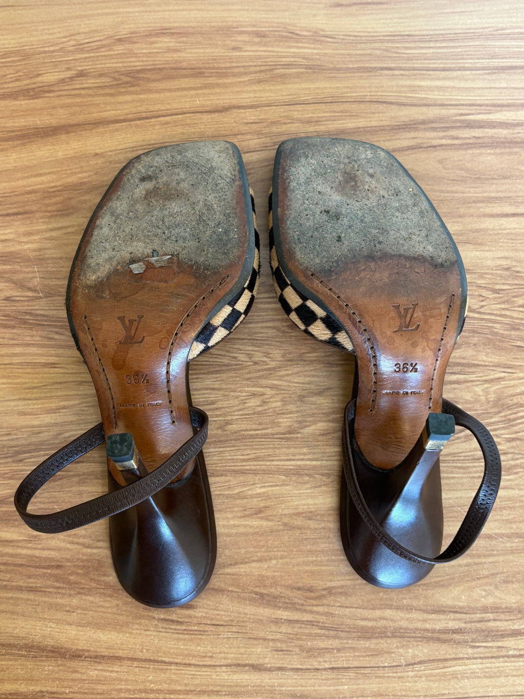 Louis Vuitton damier slingback heels (36.5)