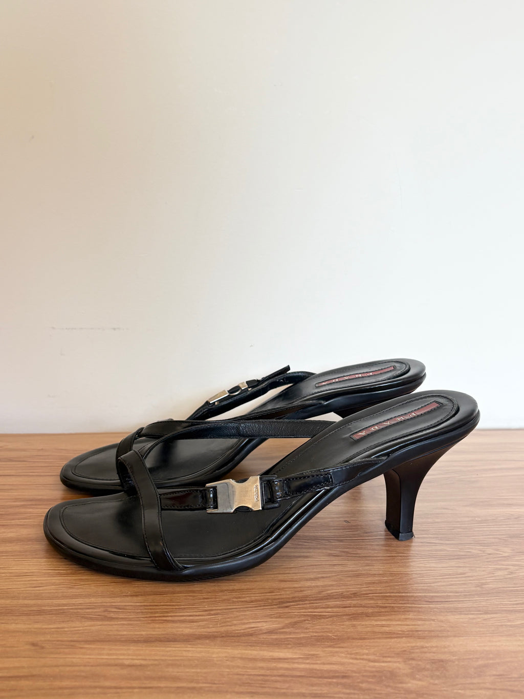 Prada black leather sport kitten heels (37.5)