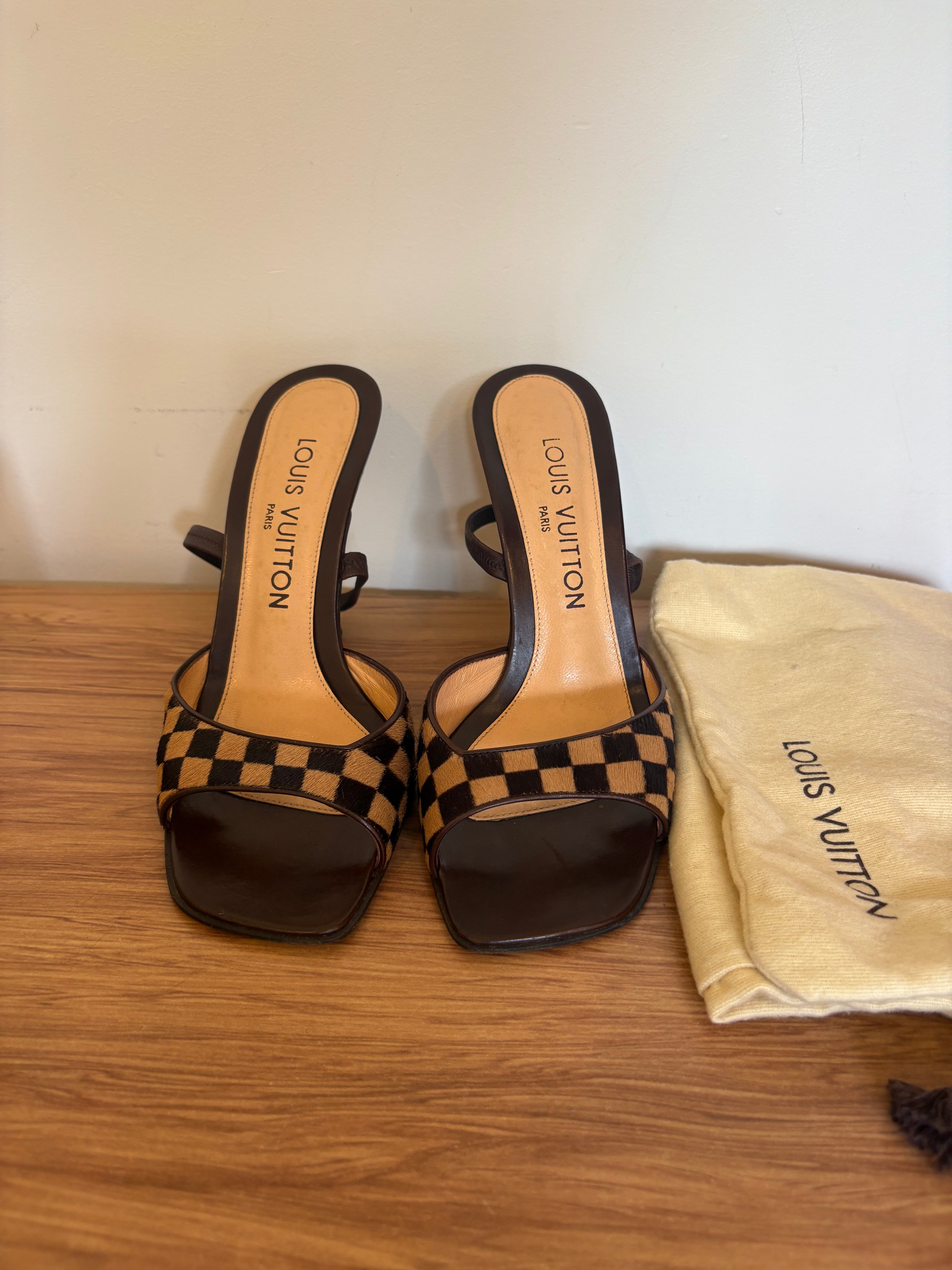 Louis Vuitton damier slingback heels (36.5)