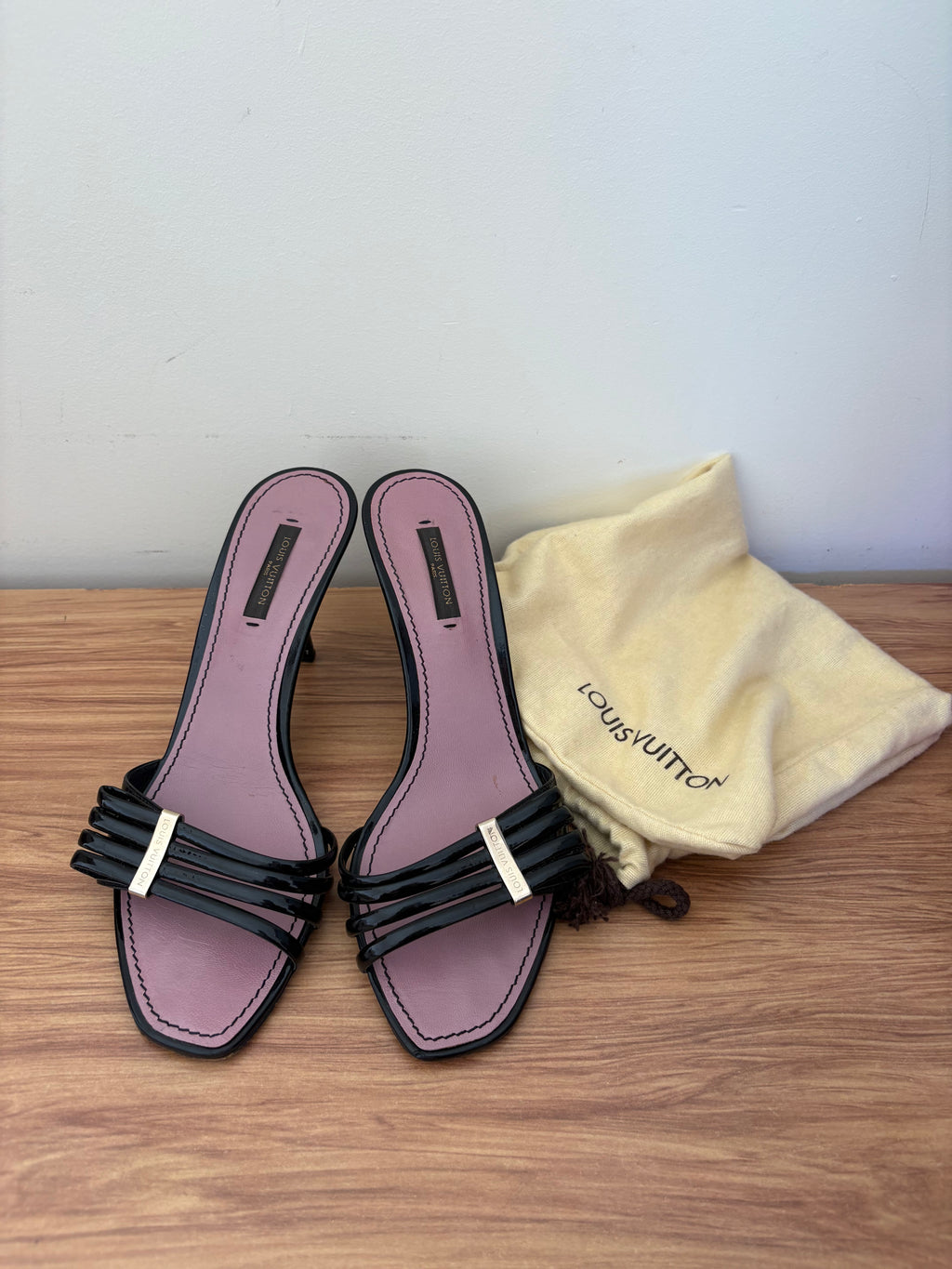 Louis Vuitton black patent leather mules (37)