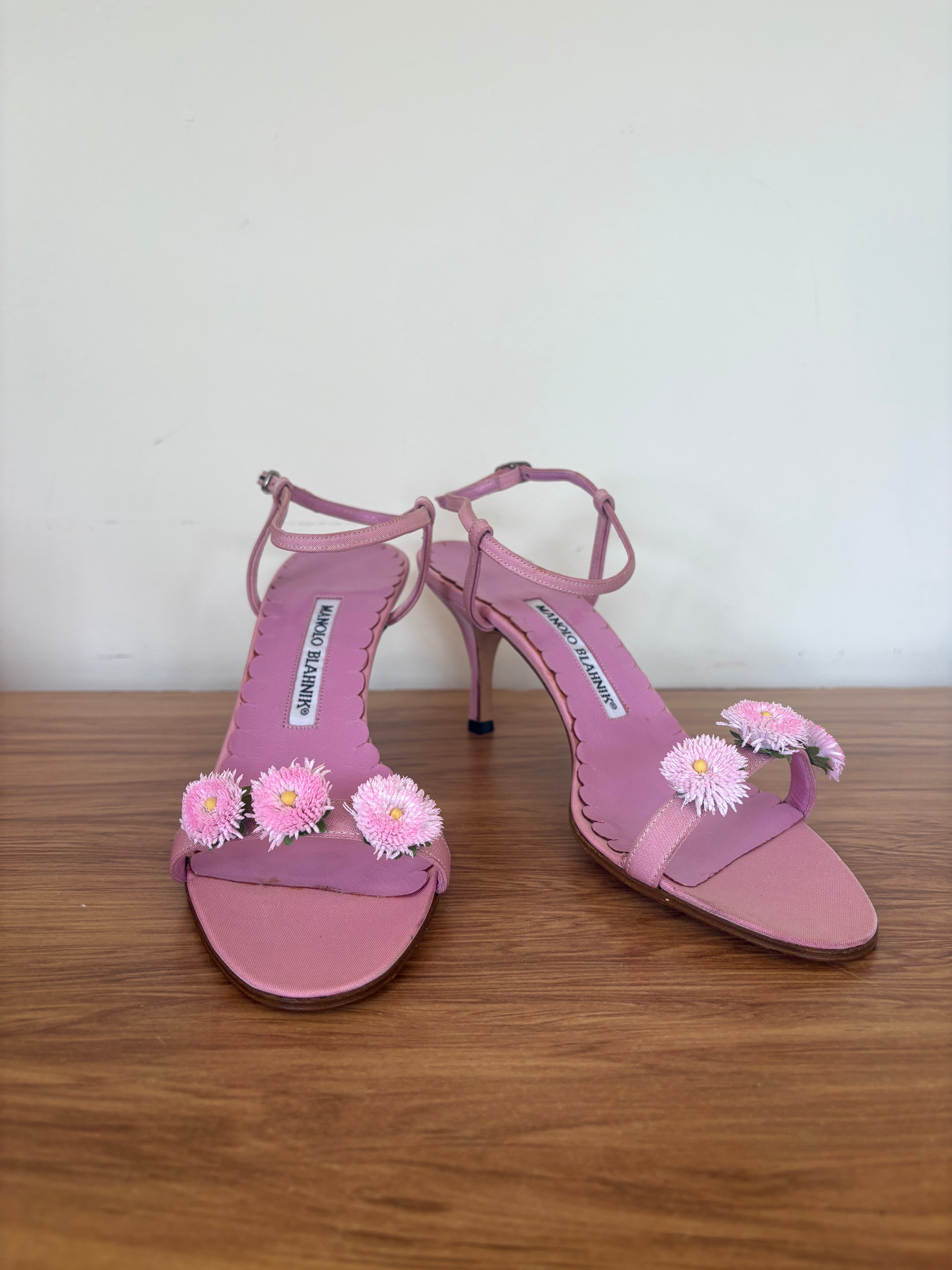 Manolo Blahnik pink daisy ankle strap heels (37.5)