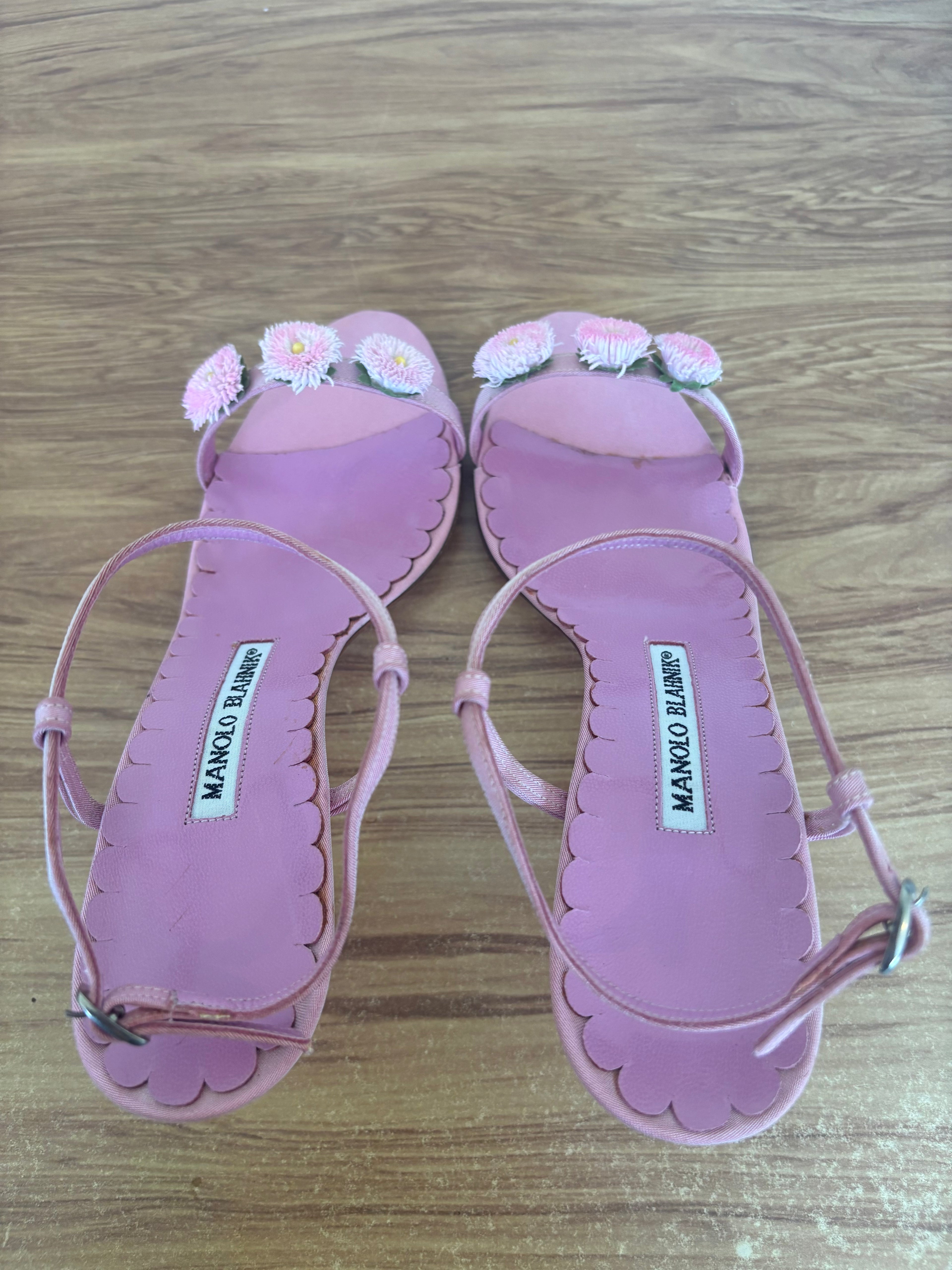 Manolo Blahnik pink daisy ankle strap heels (37.5)