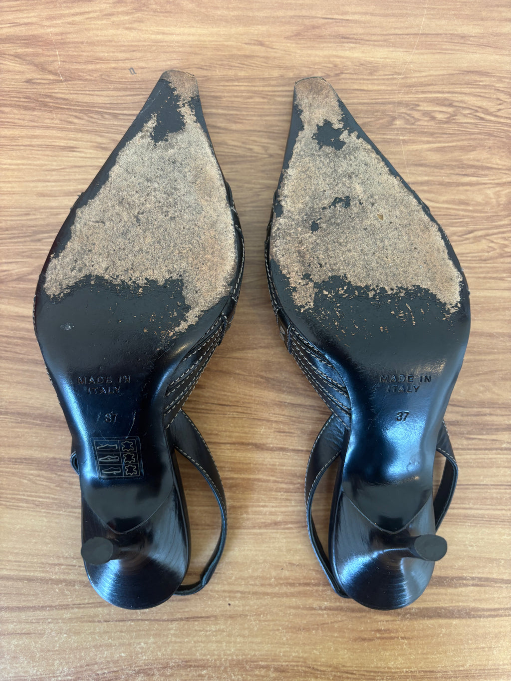 Rene Caovilla swarvoski slingback leather pumps (37)