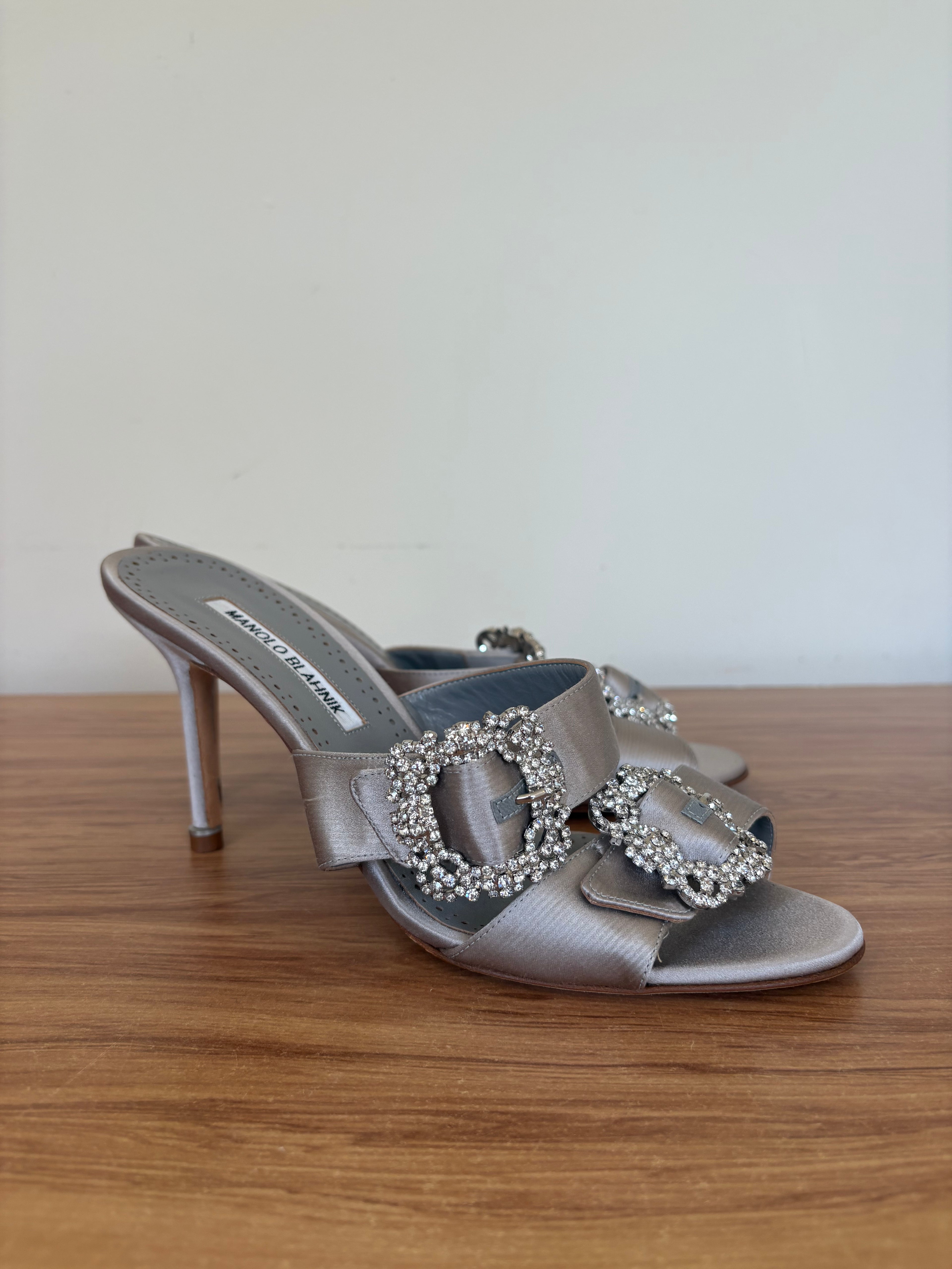 Manolo Blahnik sliver Swarvoski hangisi heels (39)