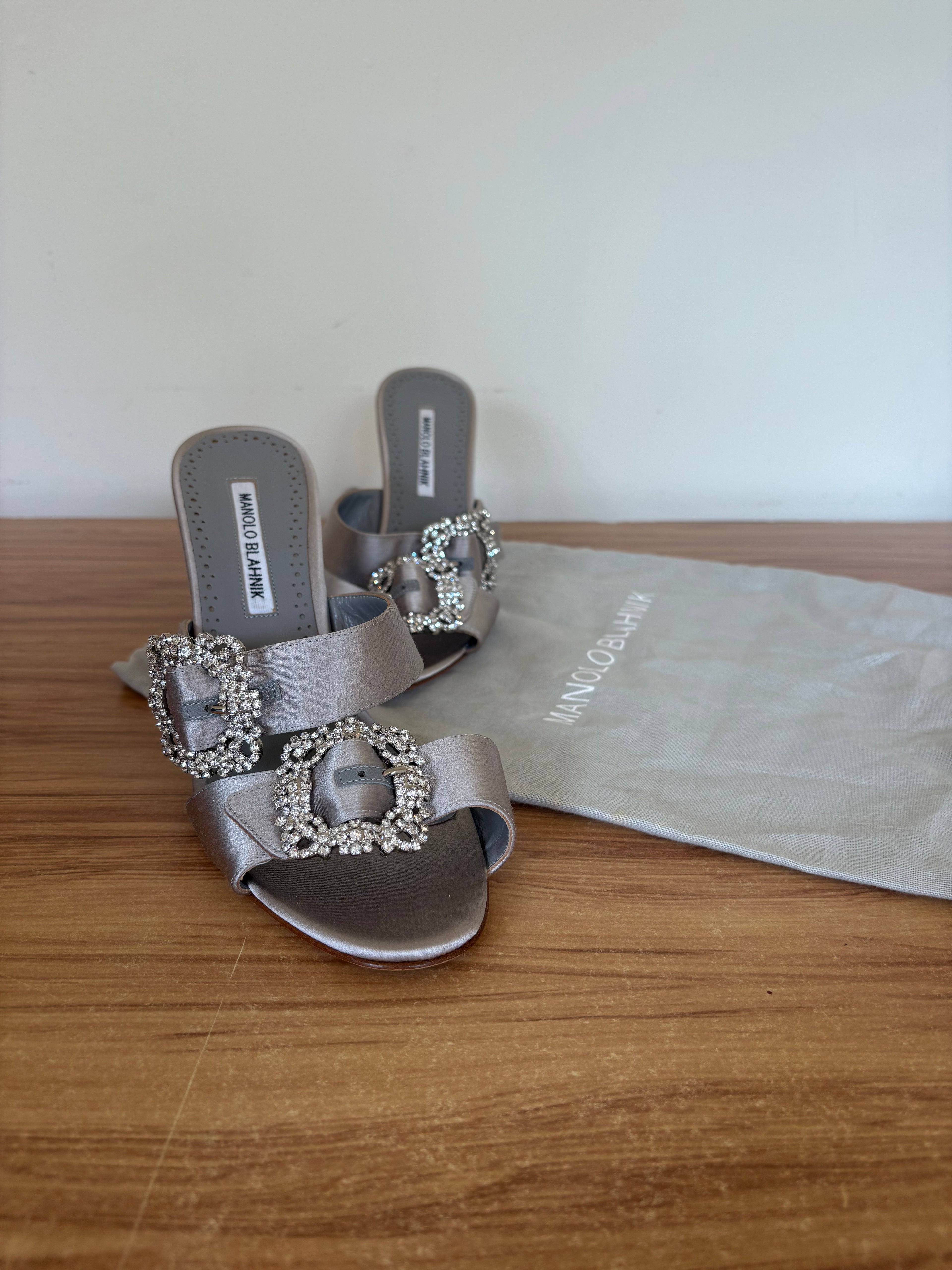 Manolo Blahnik sliver Swarvoski hangisi heels (39)