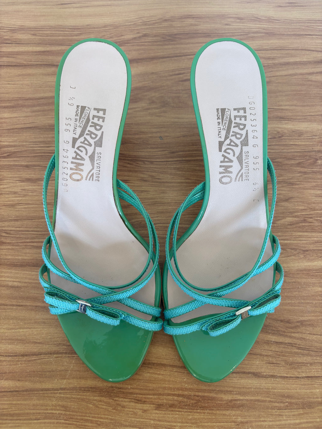 Salvatore Ferragamo green bow strappy kitten mules (36.5)
