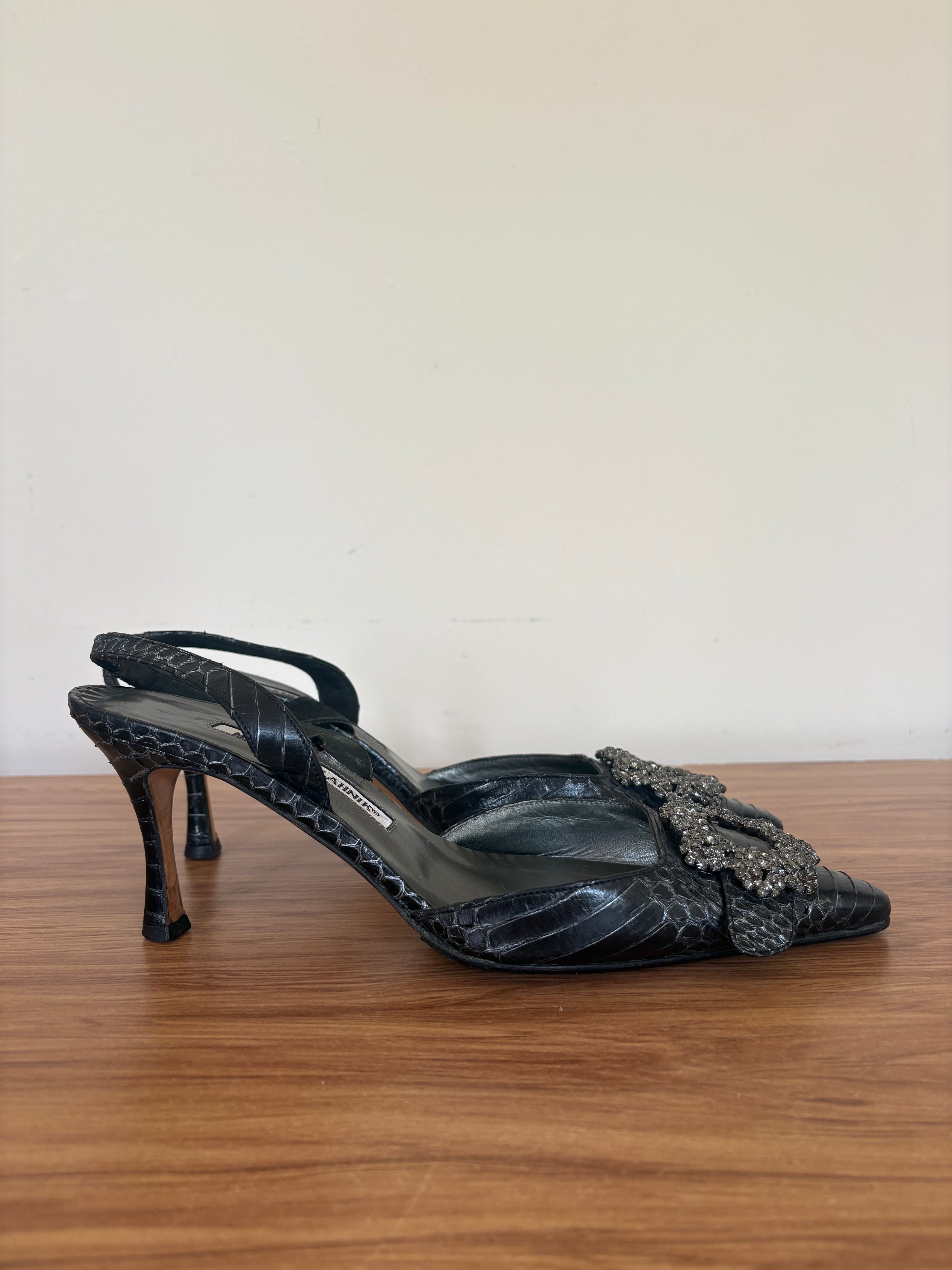 Manolo Blahnik python Swarvoski slingback pumps (38)